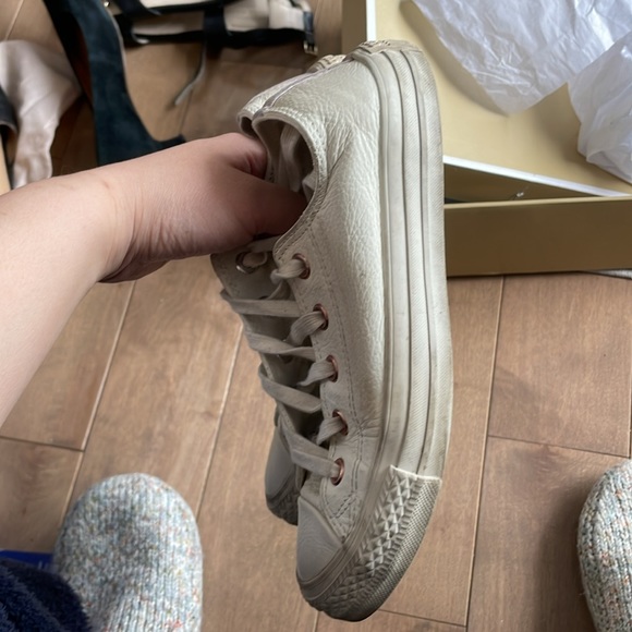 Egret (white) Leather Converse with Rose Gold details - Picture 2 of 4